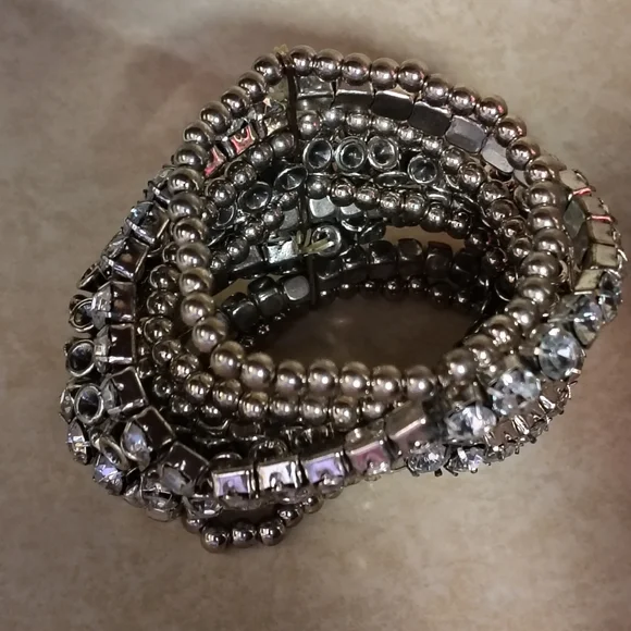 Forever 21 Beaded Stretch Bracelet - Picture 7 of 7